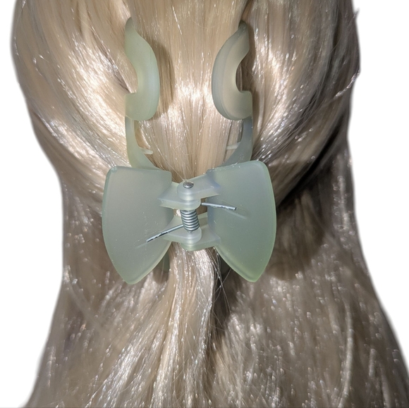 🍁 3/$15 Boutique Pastel Squiggle Hair Clip - Picture 2 of 5